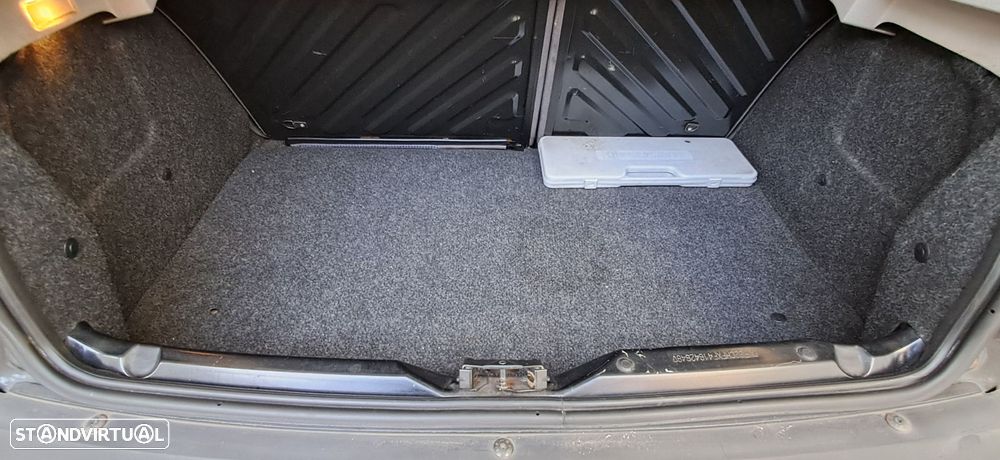 Peugeot 206 1.1 Color Line - 11