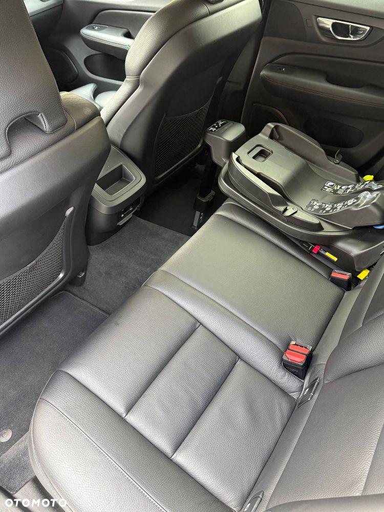 Volvo V60 D4 Drive-E Momentum - 18