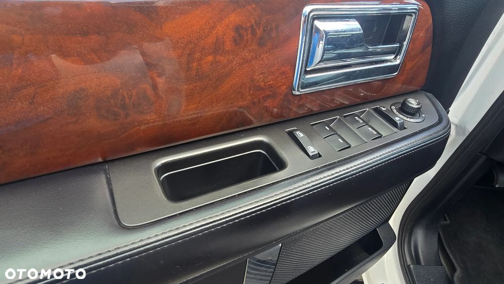 Lincoln Navigator - 17
