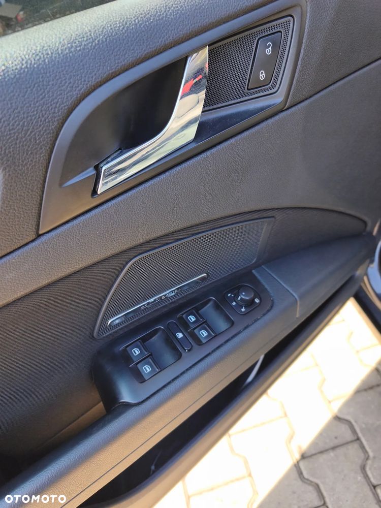 Skoda Superb 2.0 TDI Ambition DSG - 14