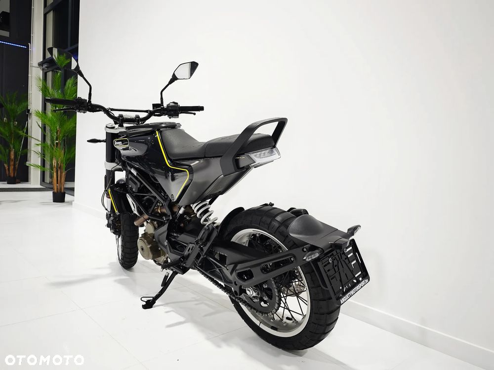 Husqvarna Svartpilen - 16