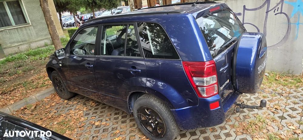 Suzuki Grand Vitara 1.9 DDiS Comfort - 4
