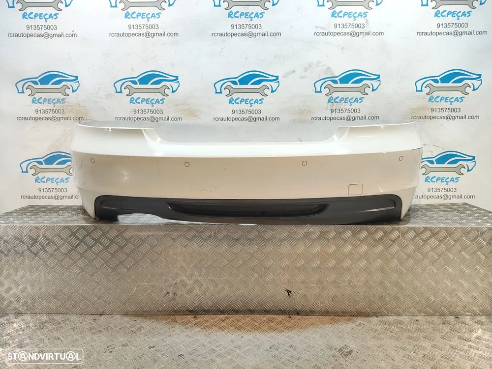 Parachoques traseiro BMW Serie 1 E82 Coupé Pack M com sensores de estacionamento - 1