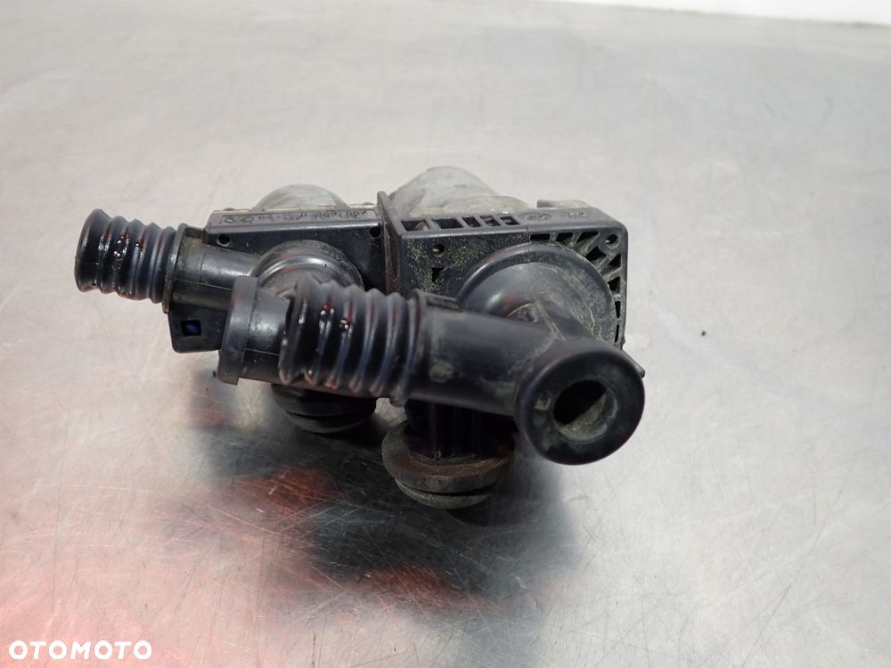 ZAWÓR WODY BMW E46 TOURING - 4