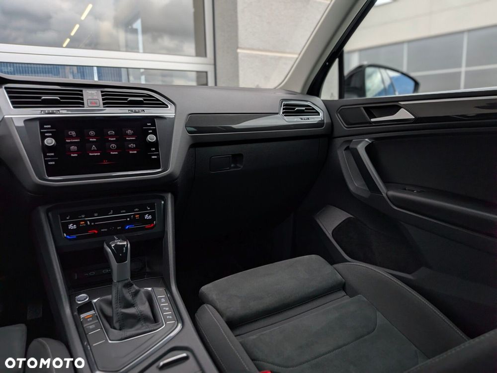 Volkswagen Tiguan 2.0 TDI Elegance DSG - 15