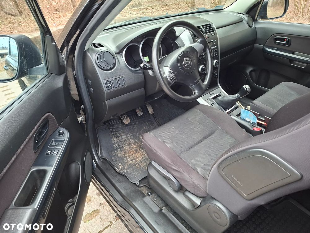 Suzuki Grand Vitara 1.6 Comfort - 13
