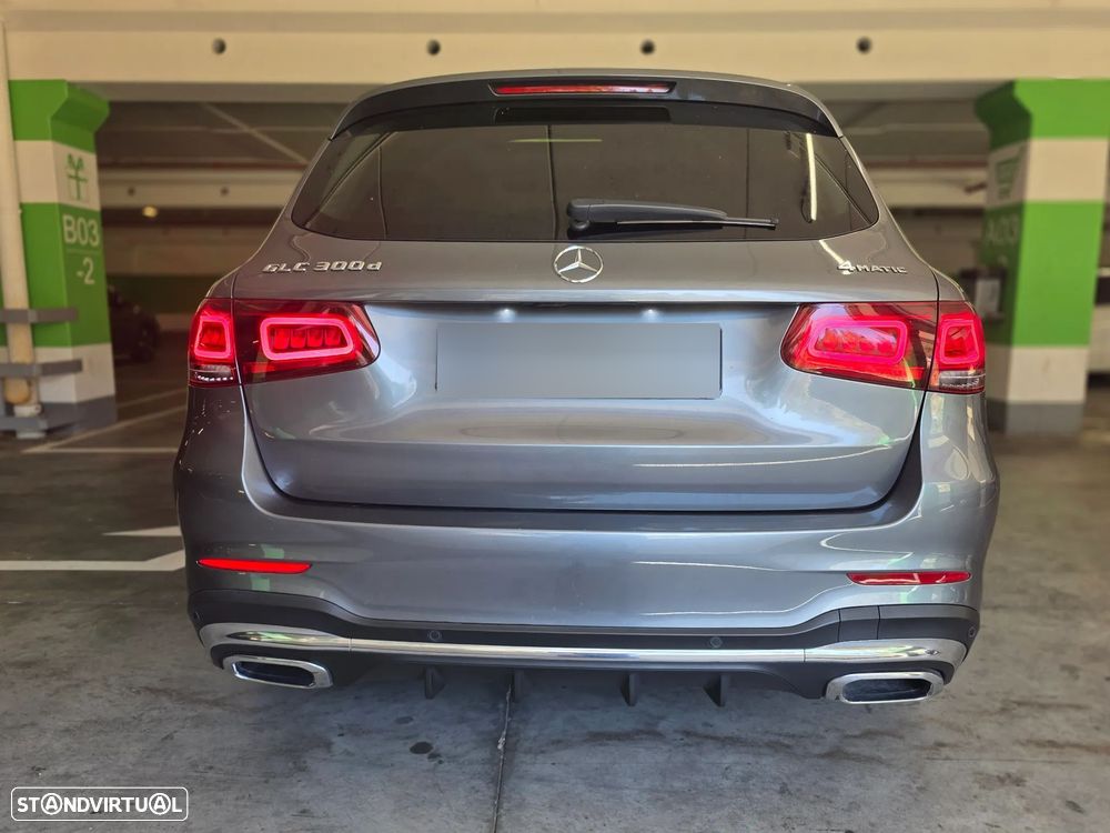 Mercedes-Benz GLC 300 d 4Matic 9G-TRONIC AMG Line - 6