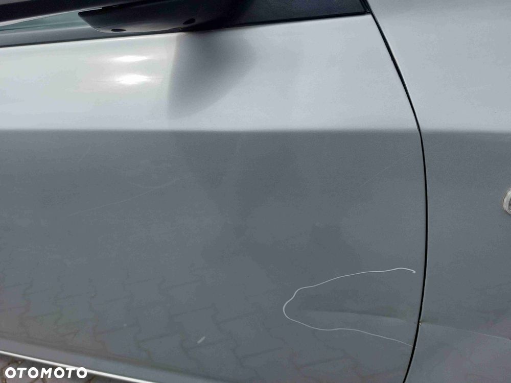 DRZWI KOMPLETNE PRAWY PRZÓD KIA CEED I 9S - 6
