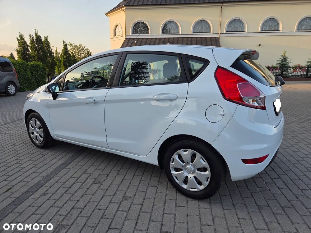 Ford Fiesta 1.5 TDCi Titanium - 6