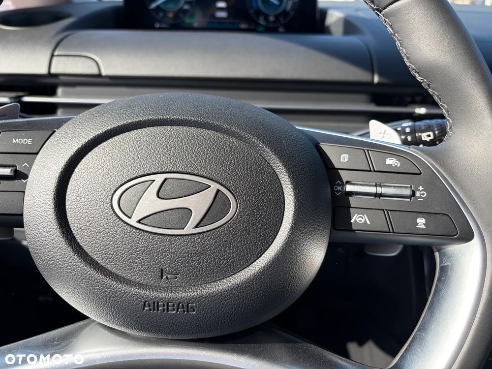 Hyundai Staria 1.6 T-GDI HEV Smart VIP - 17