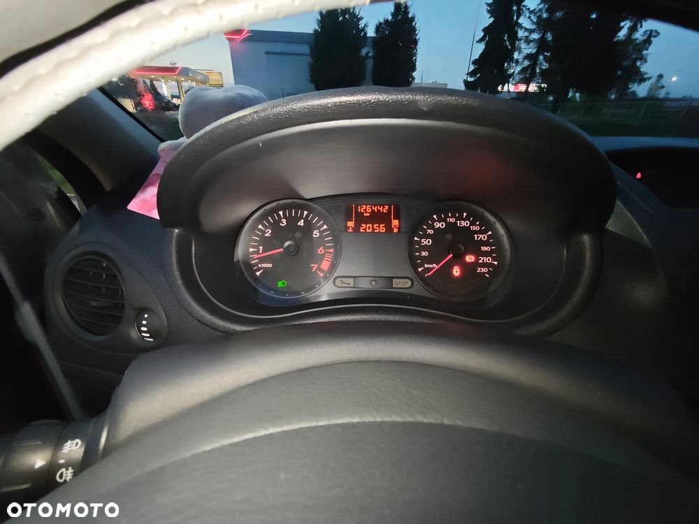 Renault Clio 1.2 16V 75 Dynamique - 12