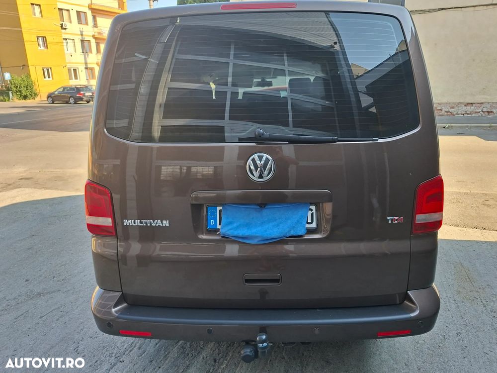 VOLKSWAGEN Multivan 2011 — imagine 13