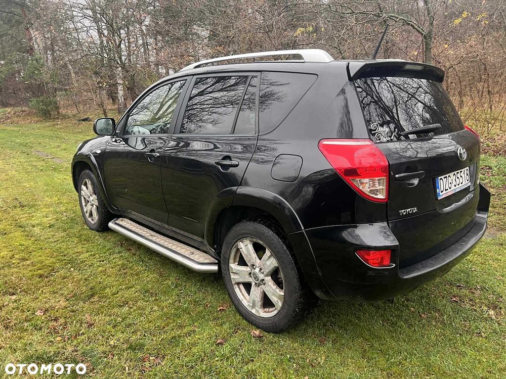 Toyota RAV4 - 2