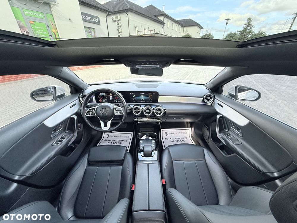 Mercedes-Benz Klasa A 220 7G-DCT Edition 1 - 17