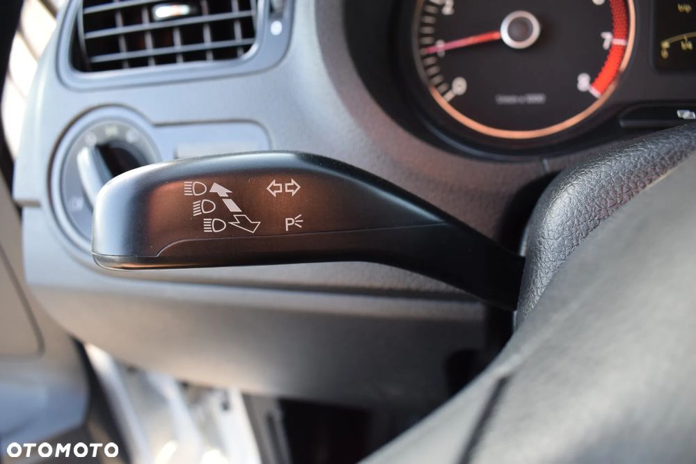 Volkswagen Polo - 14