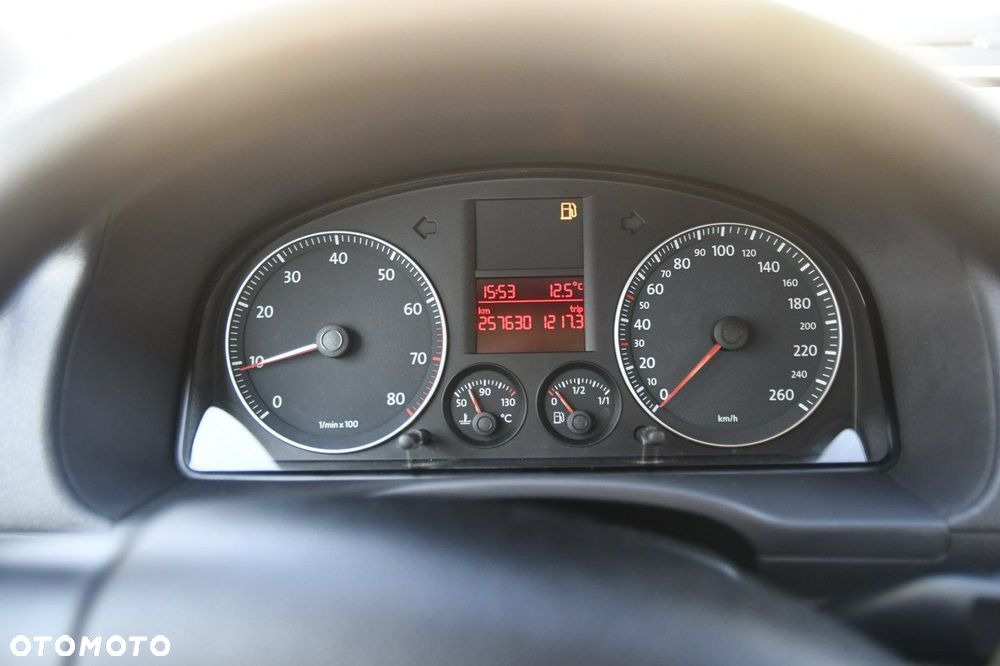 Volkswagen Caddy - 29