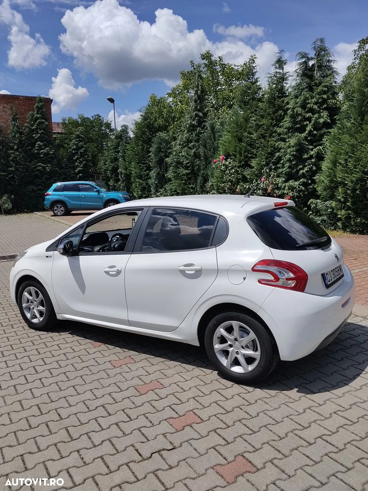 PEUGEOT 208 2015 — imagine 4