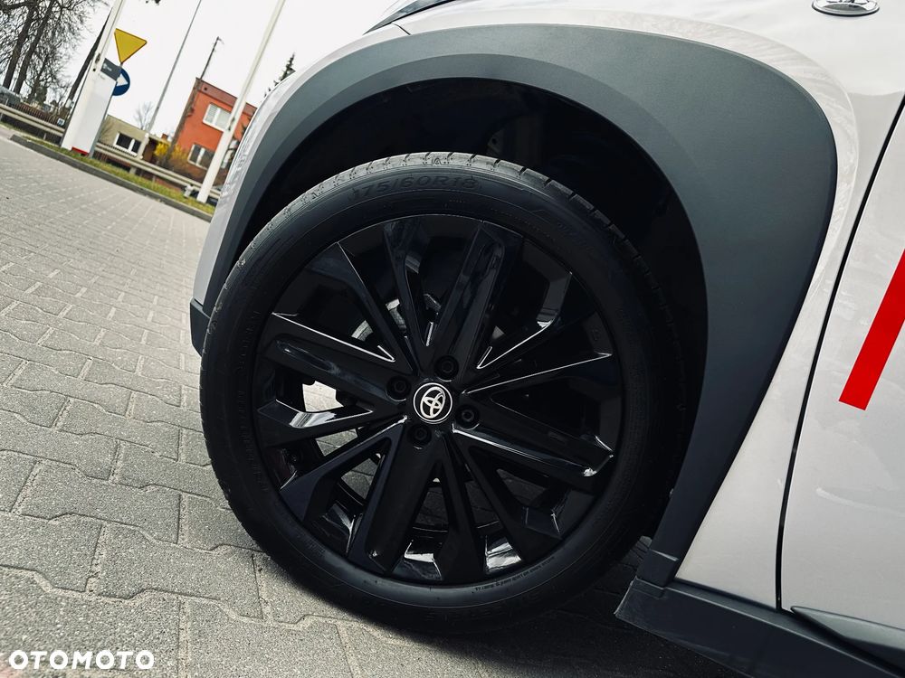 Toyota Aygo X 1.0 VVT-i JBL CVT - 9