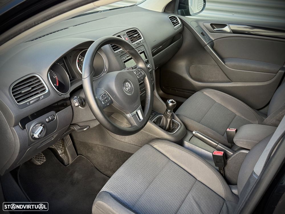 VW Golf 2.0 TDi Confortline - 7