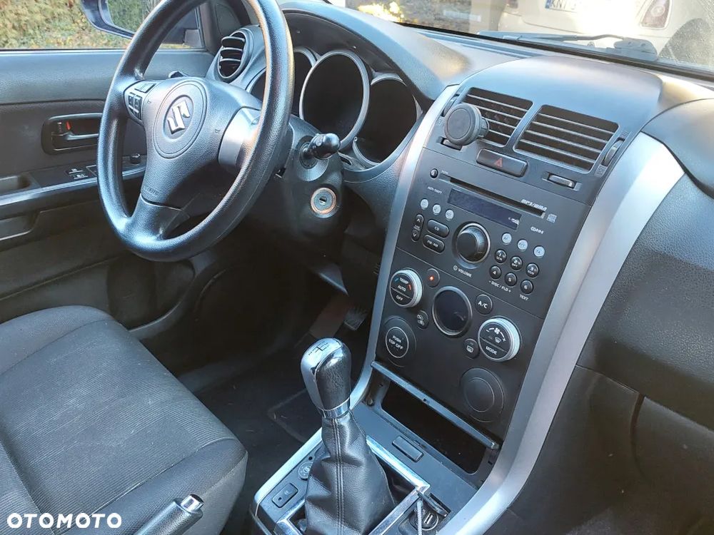 Suzuki Grand Vitara 1.6 Comfort - 10