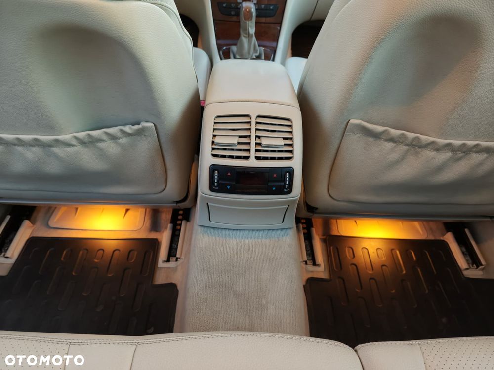 Mercedes-Benz Klasa E 200 Kompressor T Elegance - 25