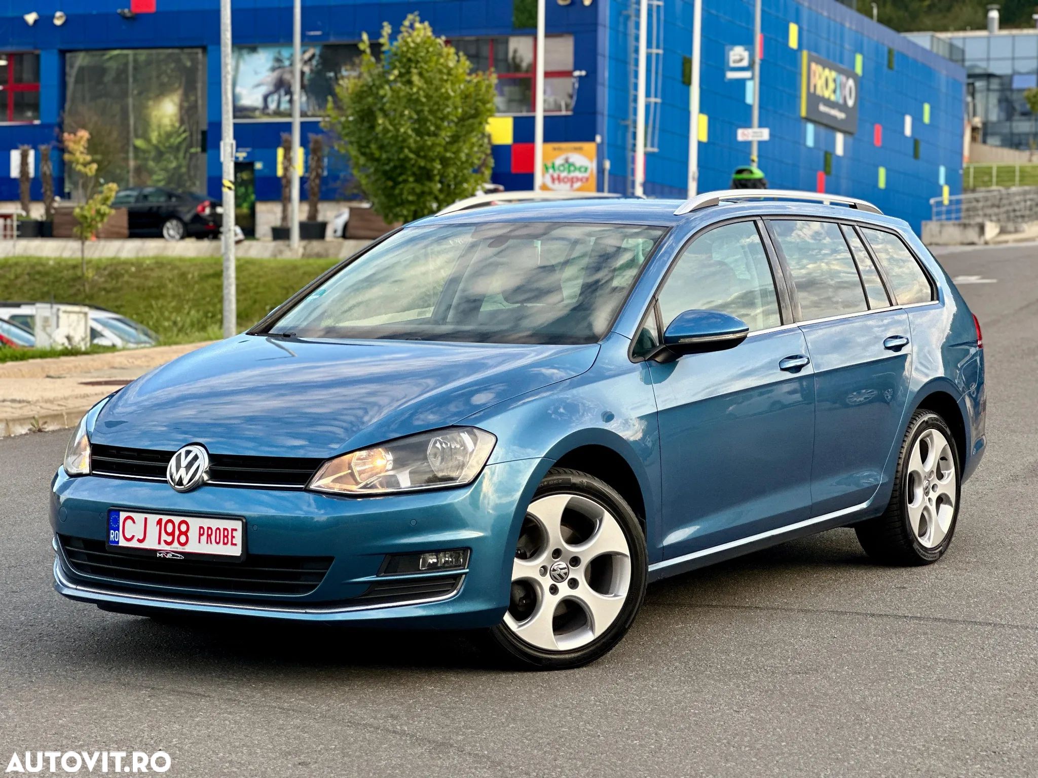 Volkswagen Golf 2.0 BlueTDI Highline - 1