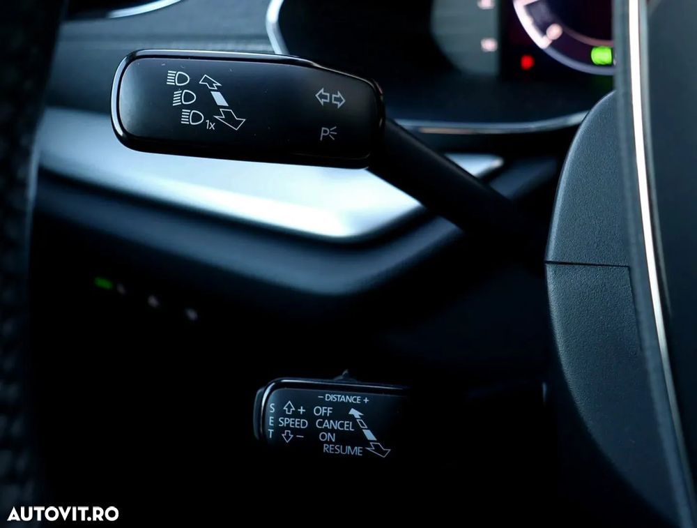 Skoda Octavia 2.0 TDI DSG Style - 20
