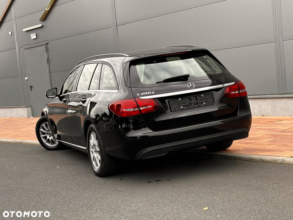 Mercedes-Benz Klasa C 200 d T 9G-TRONIC Exclusive - 18