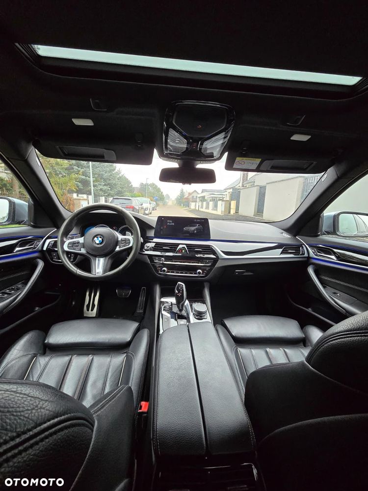 BMW Seria 5 530e iPerformance M Sport sport - 25