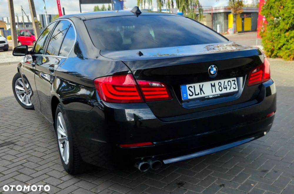 BMW Seria 5 525d - 14
