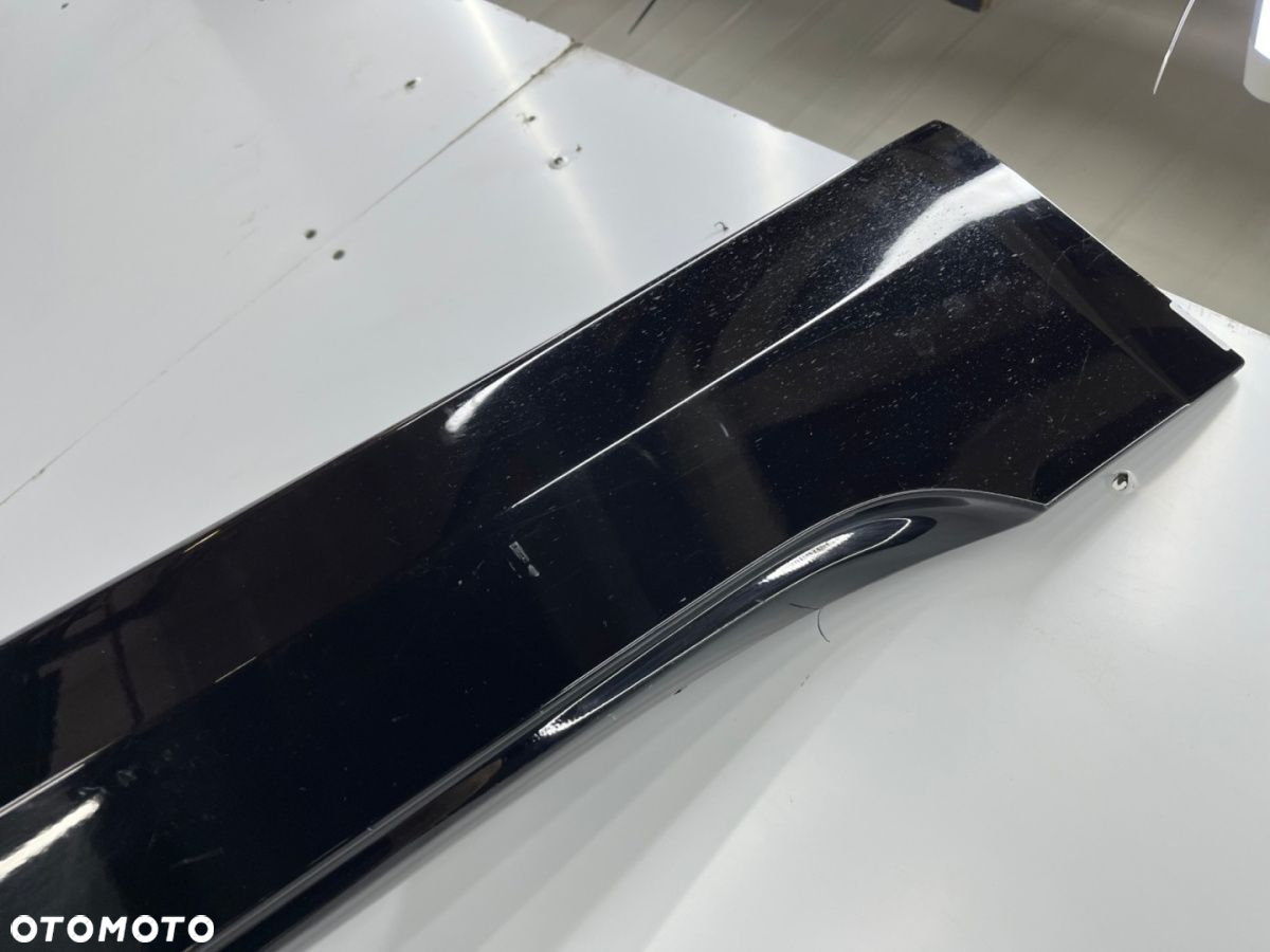 Nakładka progu BMW G30 sedan G31 kombi 17-24r. prawa listwa progowa zewnętrzna Schwarz 2 7387338 - 2