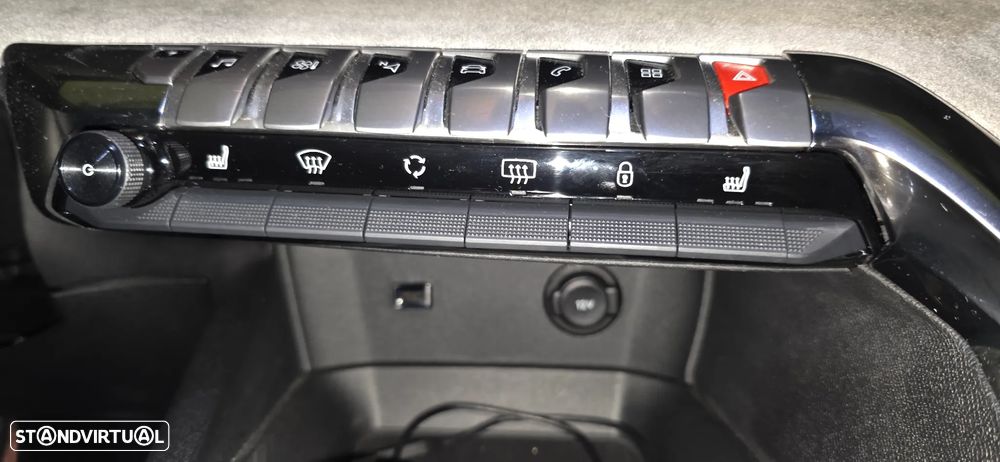 Peugeot 3008 1.6 Hybrid GT Pack e-EAT8 - 8