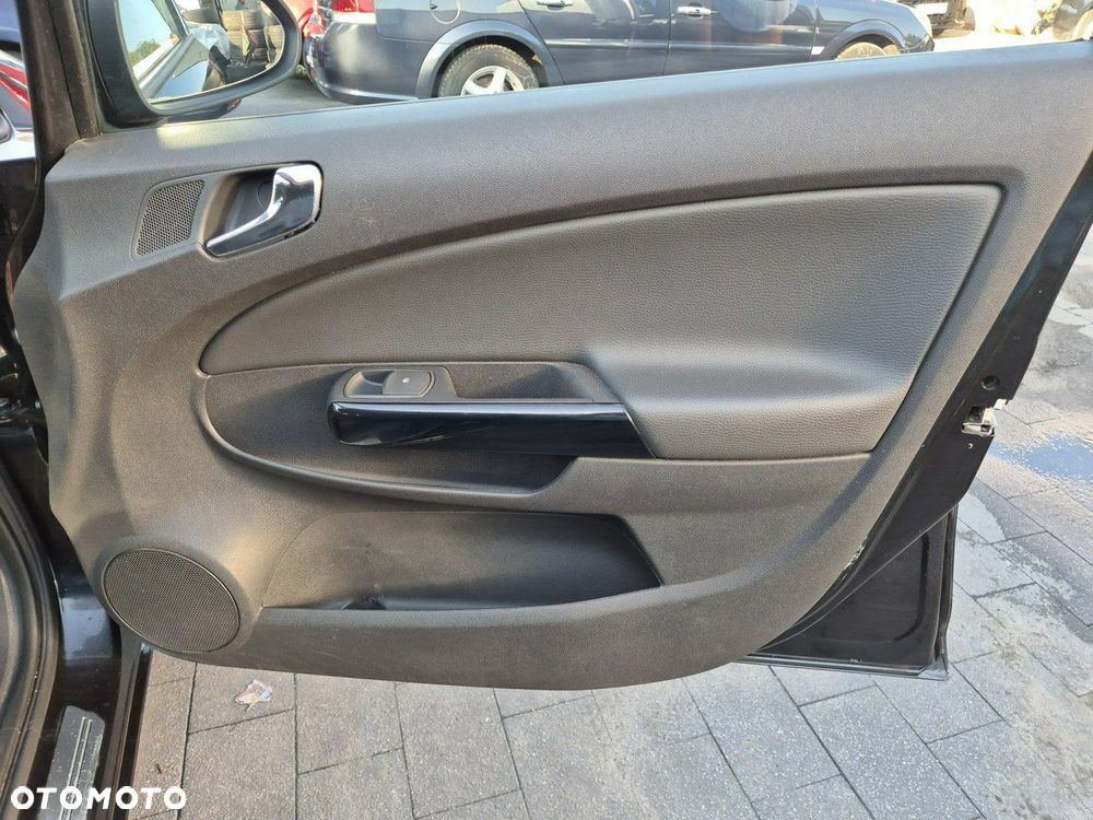 Opel Corsa 1.4 16V 150 Jahre - 26