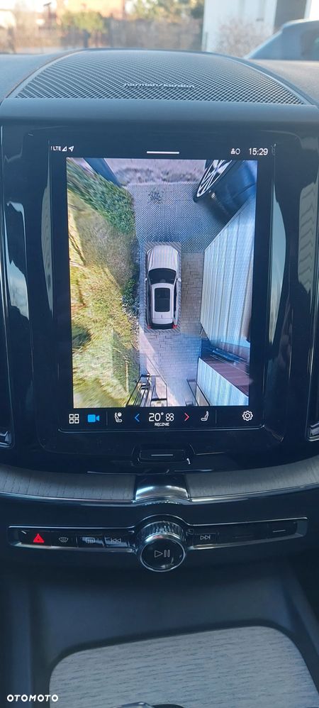 Volvo XC 60 T6 Plug-In Hybrid AWD Plus Black Edition - 28