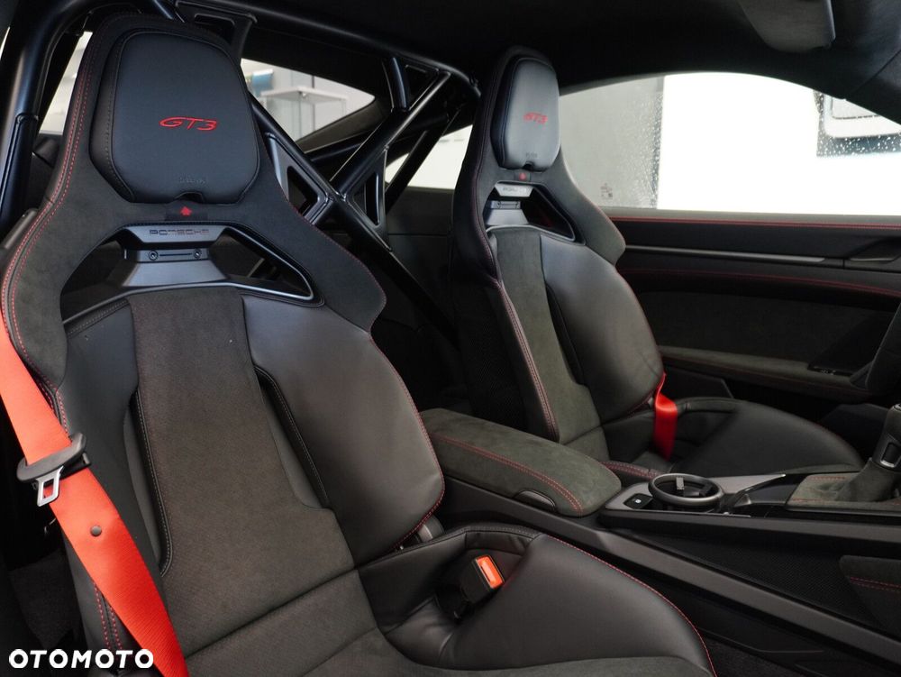 Porsche 911 GT3 PDK - 33