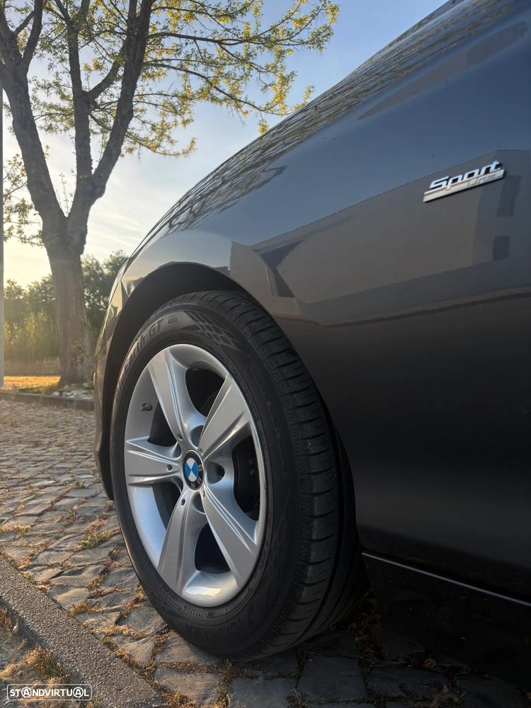 BMW 116 d Line Sport - 32