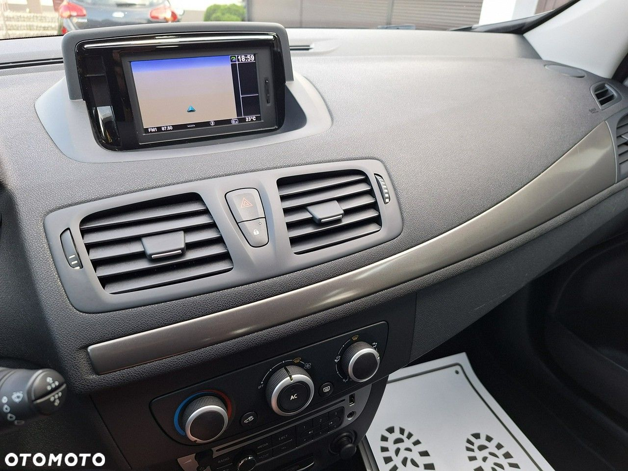 Renault Megane - 12