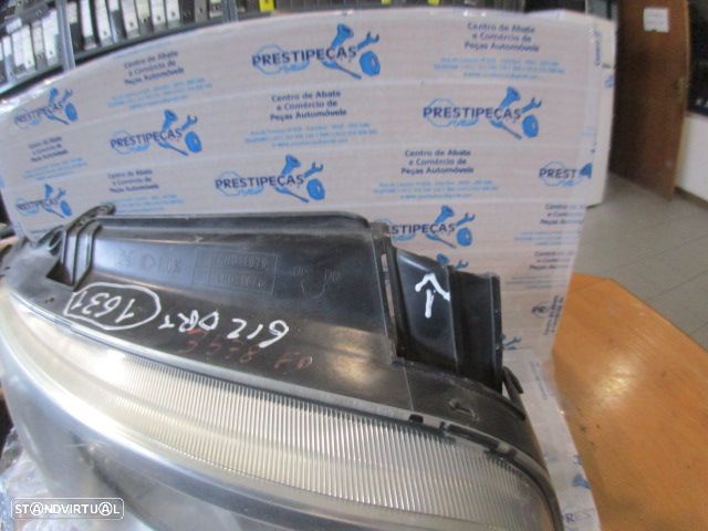 Farol Far1631 HYUNDAI MATRIX FASE 1 2006 1.5CRDI 102CV 5P PRETO DRT H7 + H1 Apoio Danificado - 2