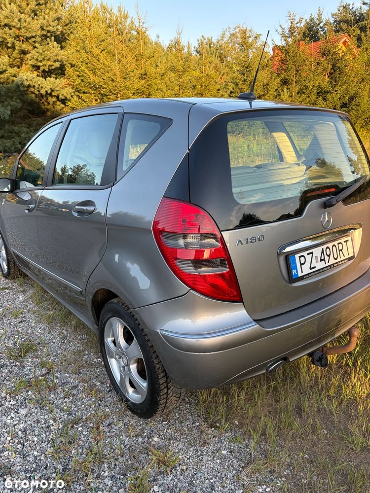 Mercedes-Benz Klasa A 180 CDI Autotronic Avantgarde - 11