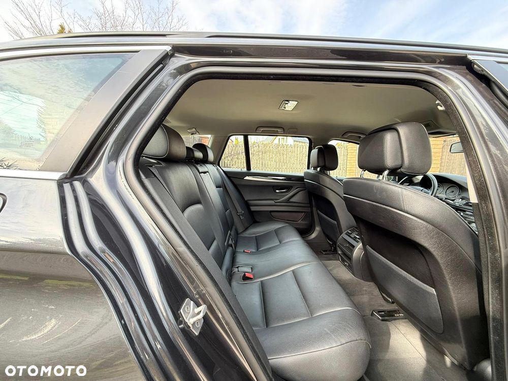 BMW Seria 5 520d Modern Line - 28