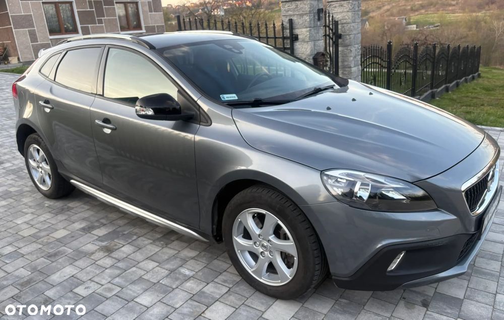 Volvo V40 Cross Country T4 AWD Drive-E Momentum - 1