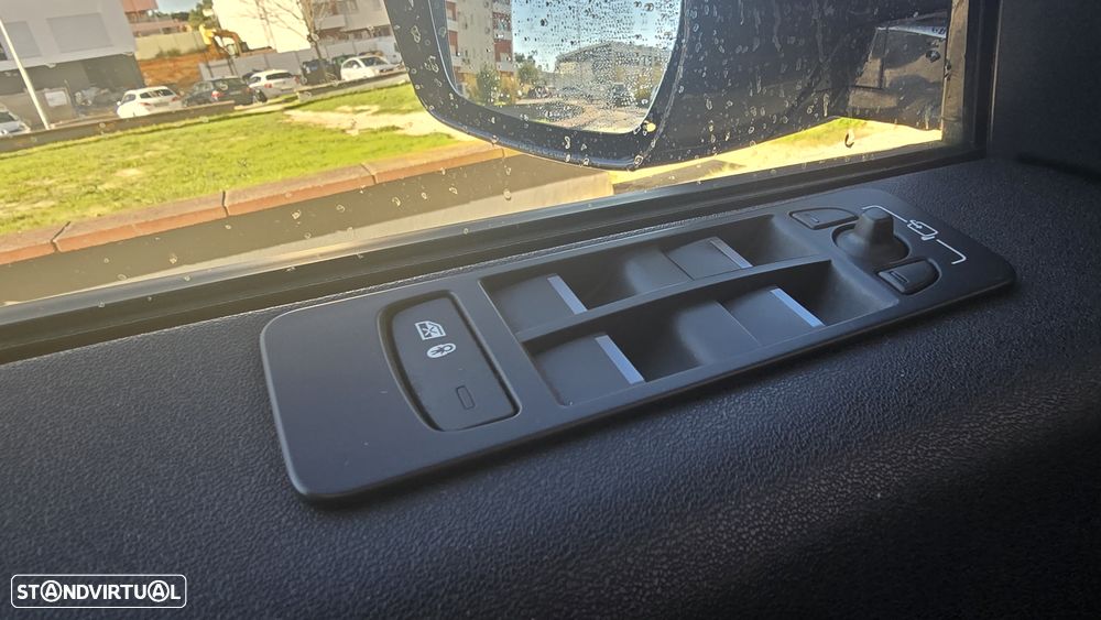 Land Rover Discovery Sport 2.0 eD4 R-Dynamic S 7L - 33