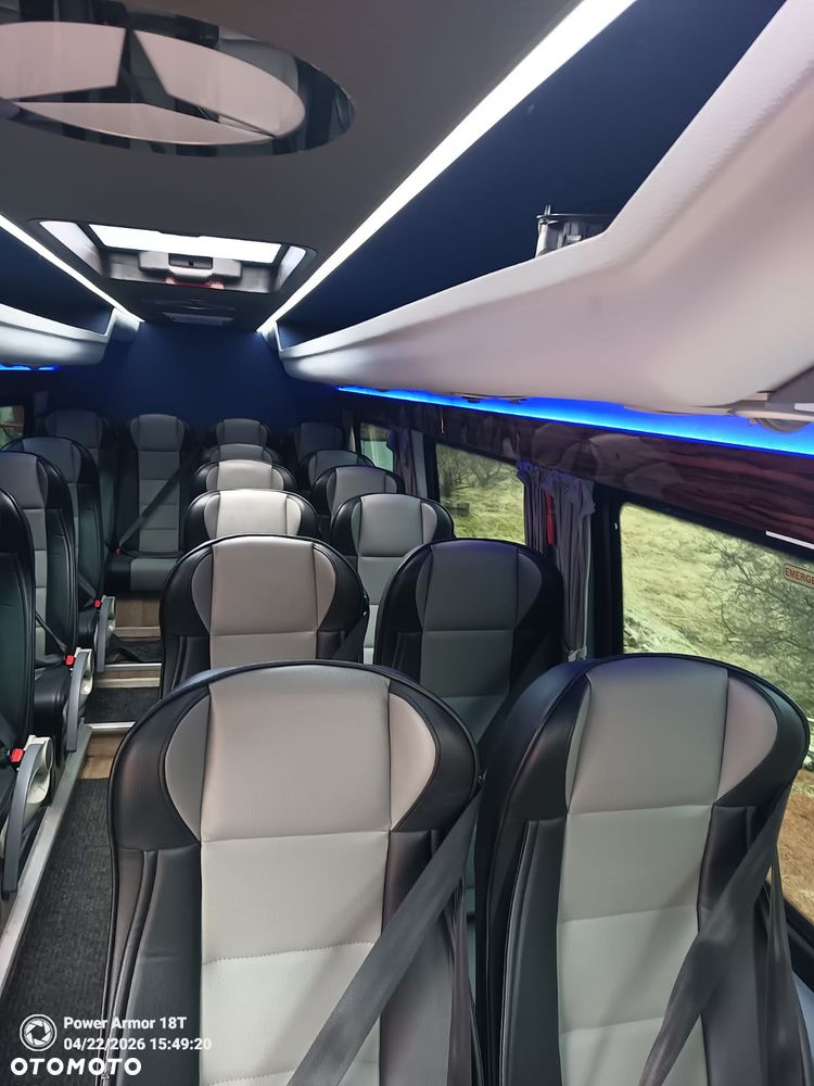 Mercedes-Benz Sprinter - 7