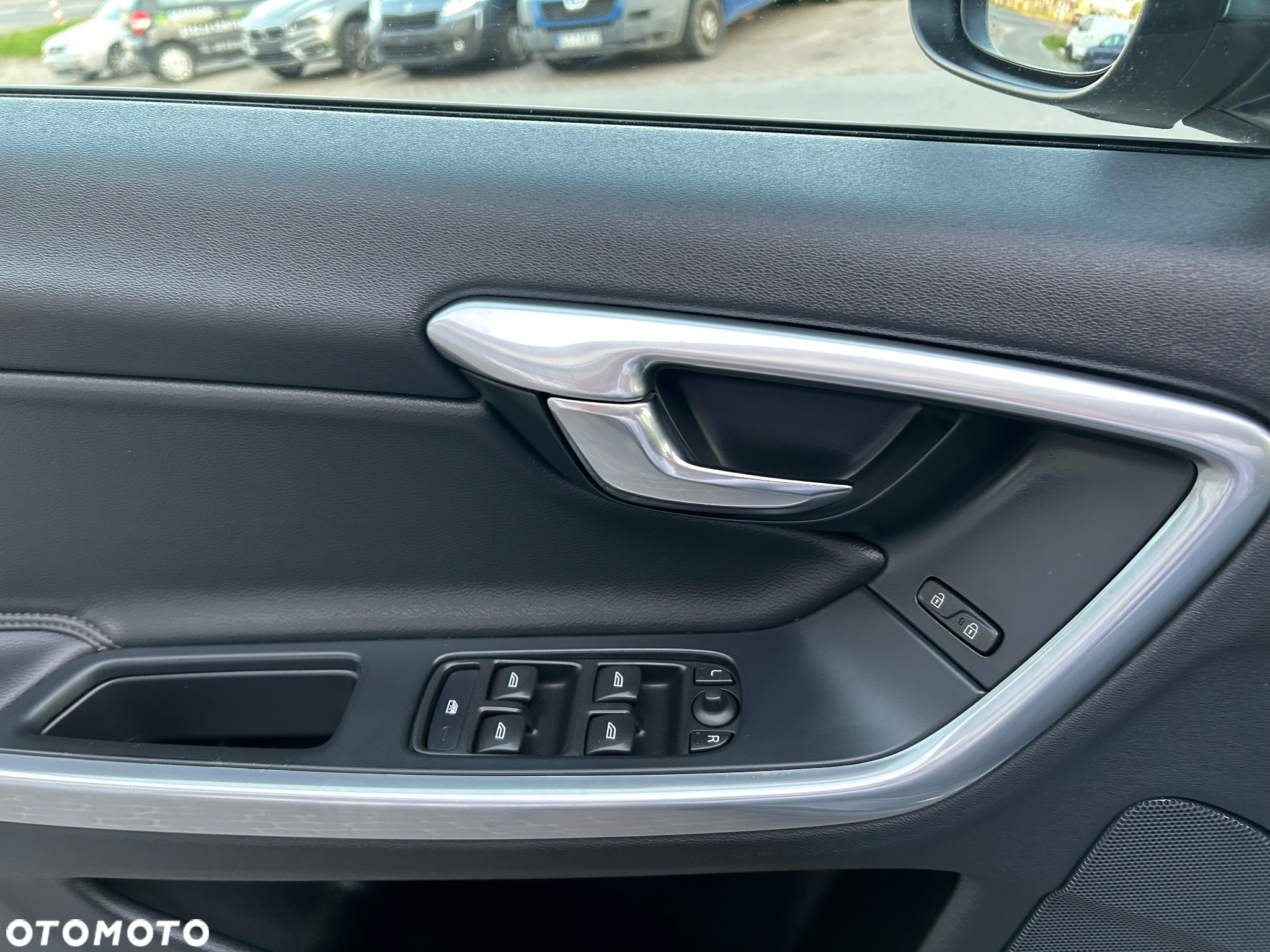 Volvo V60 D2 Drive-E Dynamic Edition (Momentum) - 33