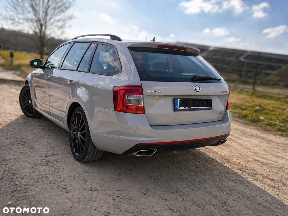 Skoda Octavia 2.0 TDI DSG RS - 5