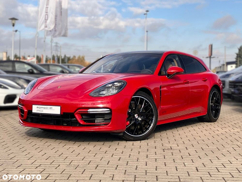 Porsche Panamera - 1