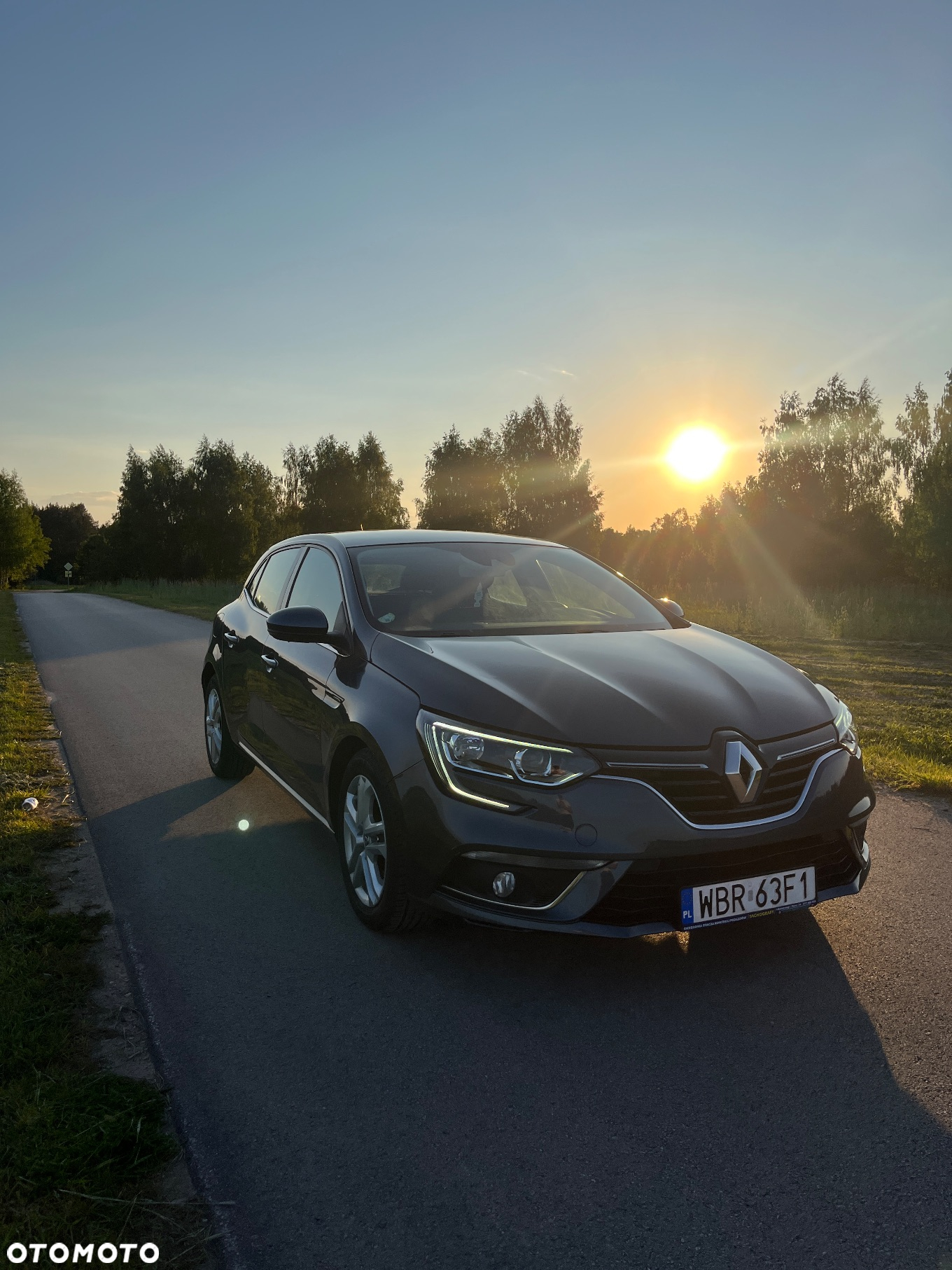 Renault Megane 1.5 dCi Zen EDC - 2