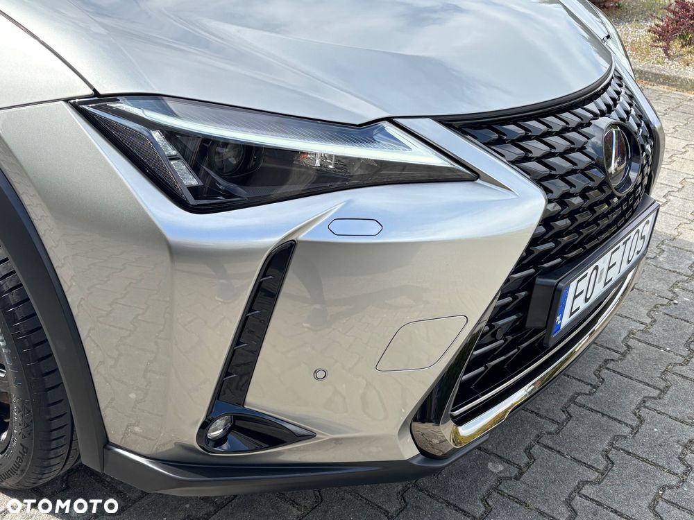 Lexus UX 250h GPF F Impression 2WD - 6
