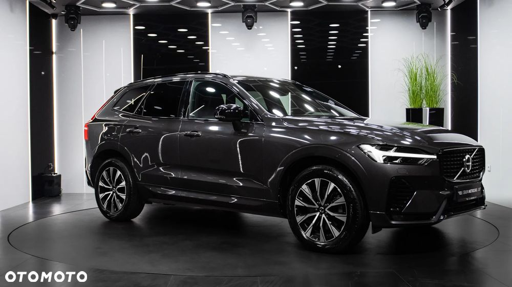Volvo XC 60 B5 B AWD Plus Dark - 9