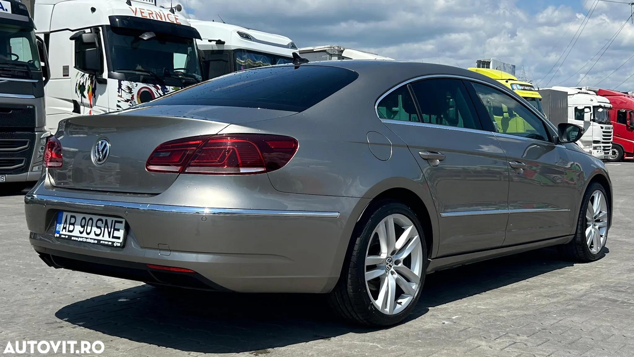 Volkswagen Passat - 3
